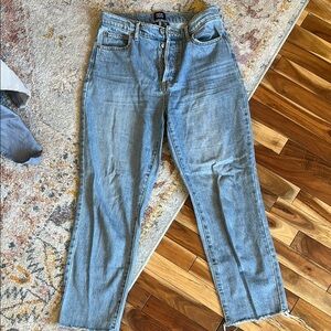 BDG slim straight women’s jeans